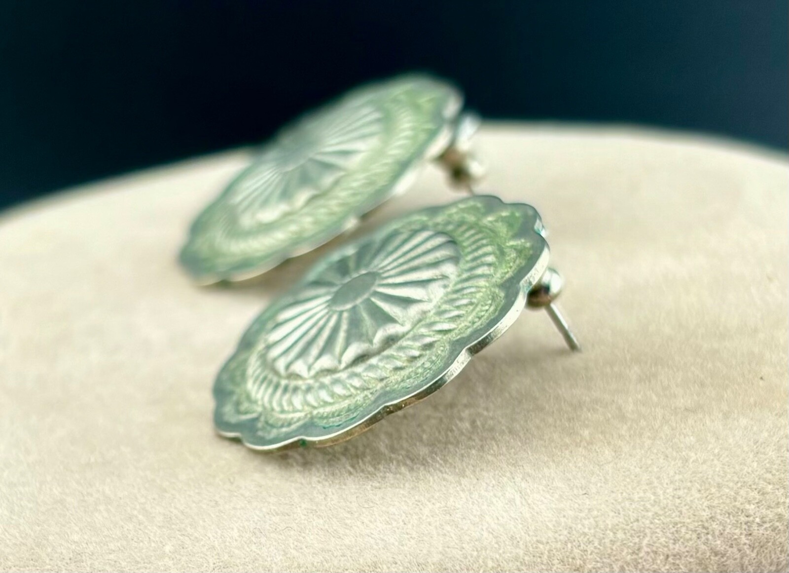 Vintage South Western Cabochon Earrings 1″