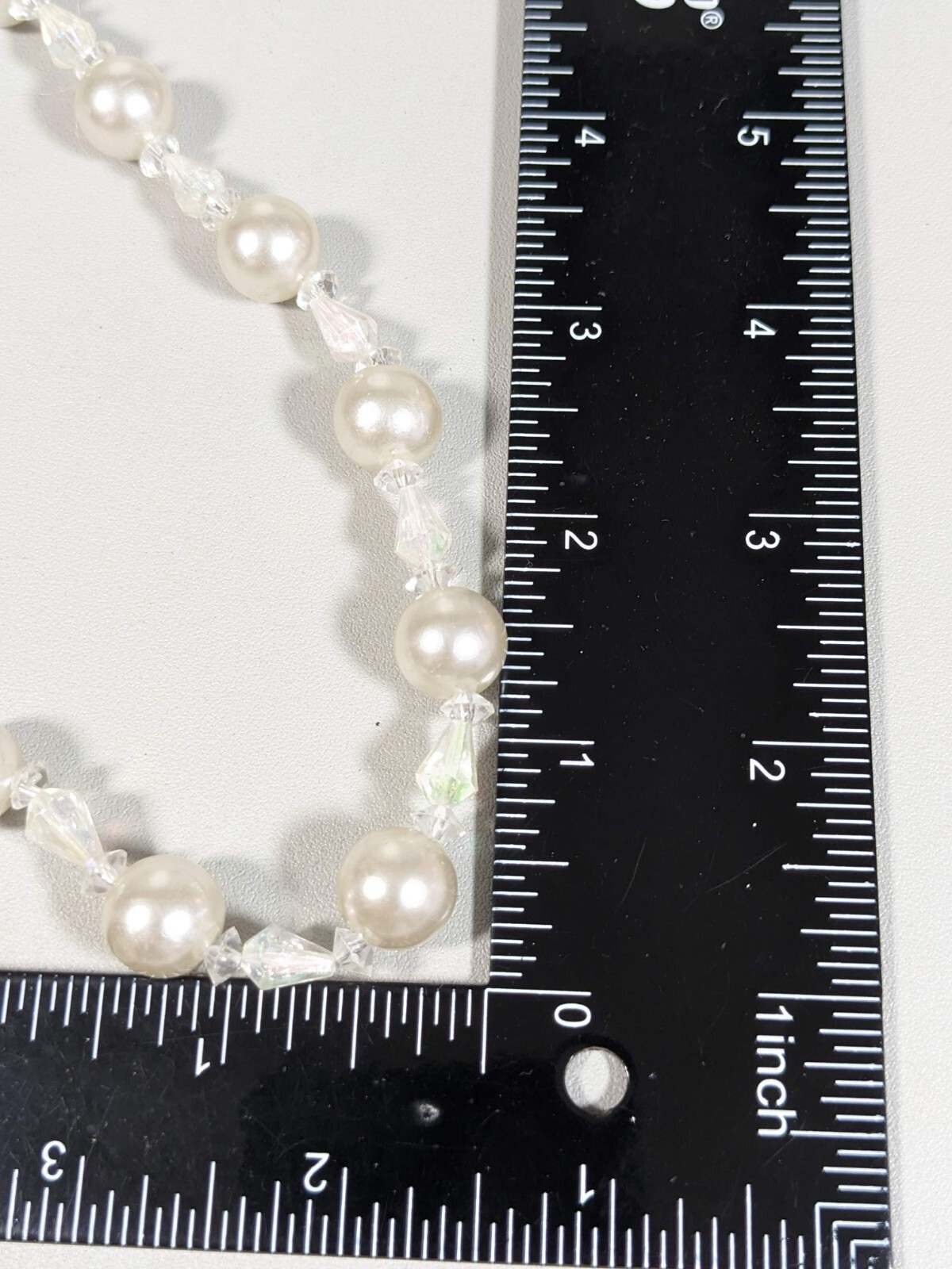 Vintage White Acrylic Faux Pearl Teardrop Beaded Necklace Silver Tone 22 inches