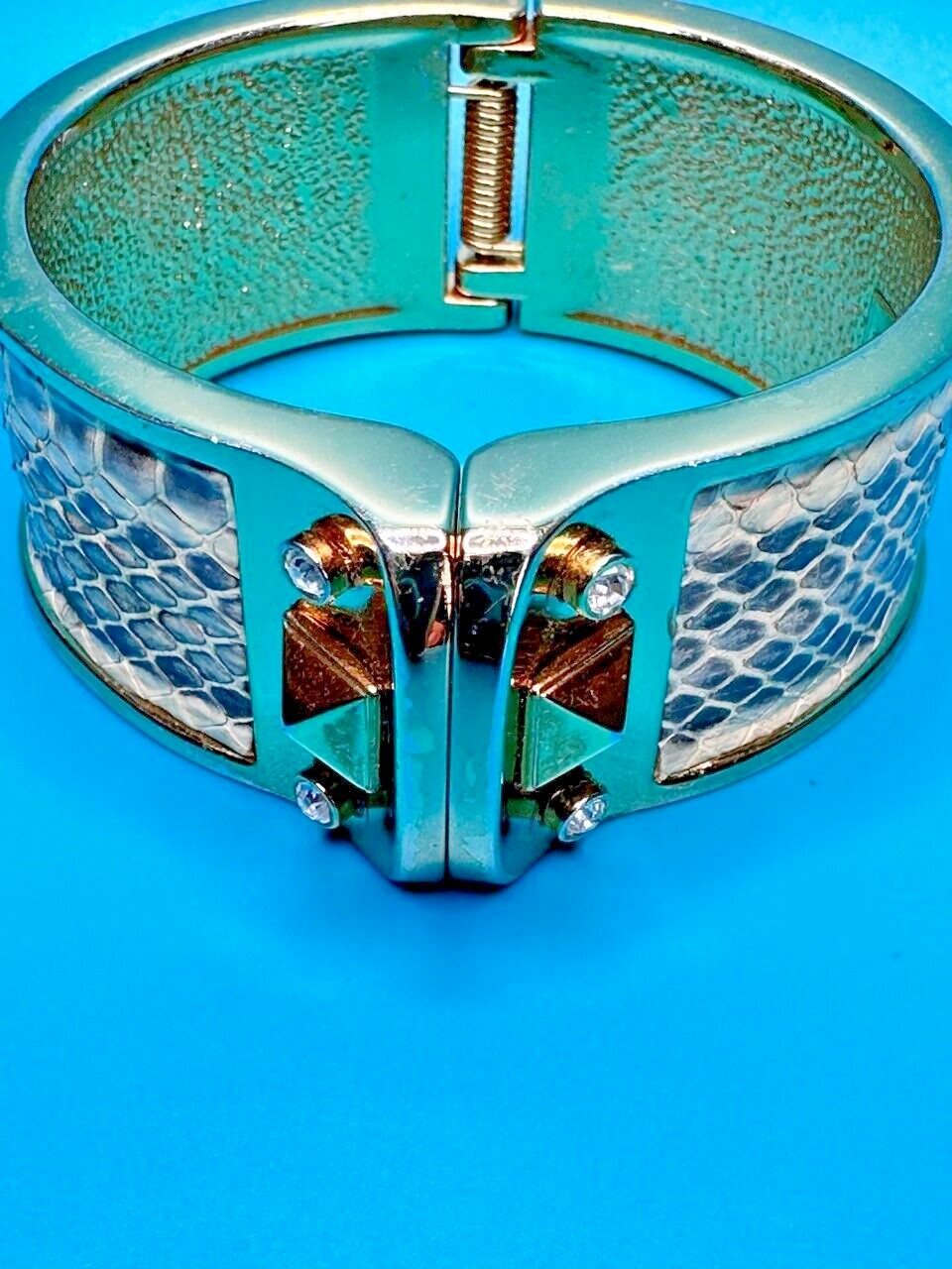 Vintage Stella & Dot Bracelet Clamper Gold Tone Faux Snakeskin Crystal Accents
