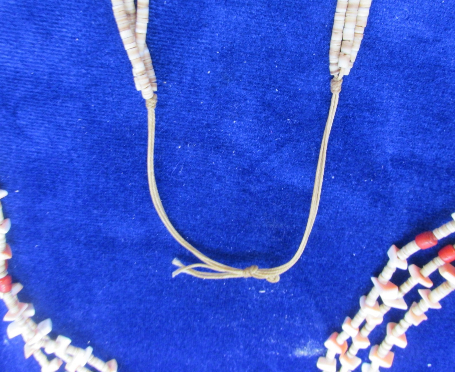 VTG SW 3 STRAND LIGHT SHELL HEISHI & PINK SHELL AND RED BEADS, NO METAL