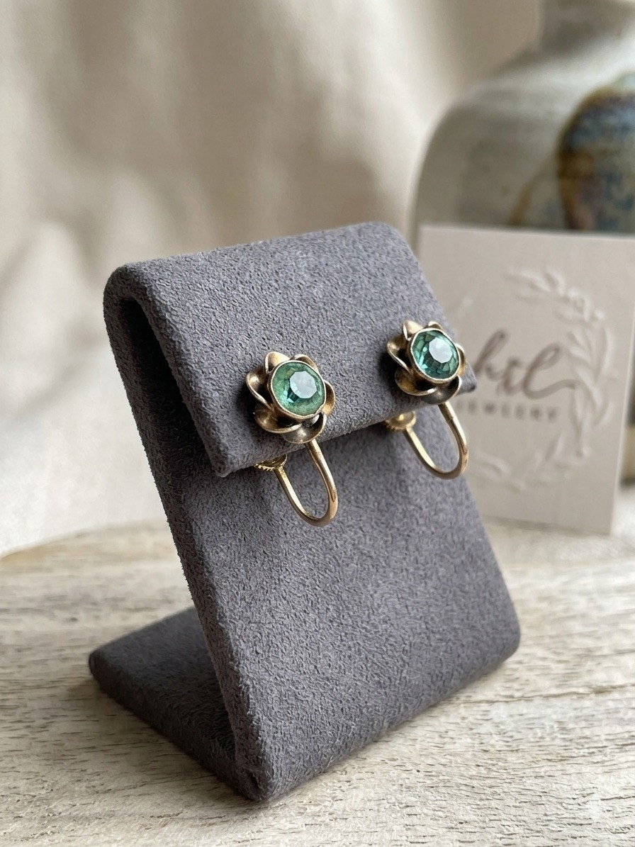 Vintage 1950s 1/20 12K Gold Filled Green Rhinestone Flower Screw Back Earrings