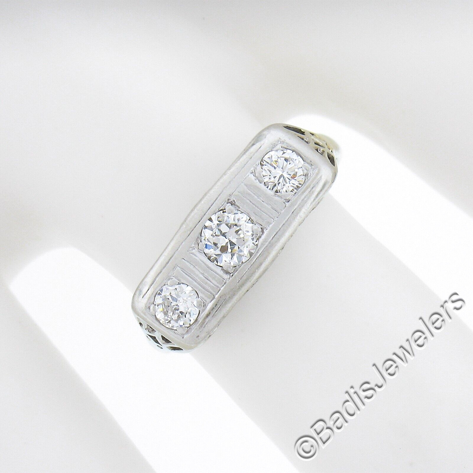 Antique Edwardian Platinum & 14K Gold 0.35ctw Diamond Filigree 3 Stone Band Ring