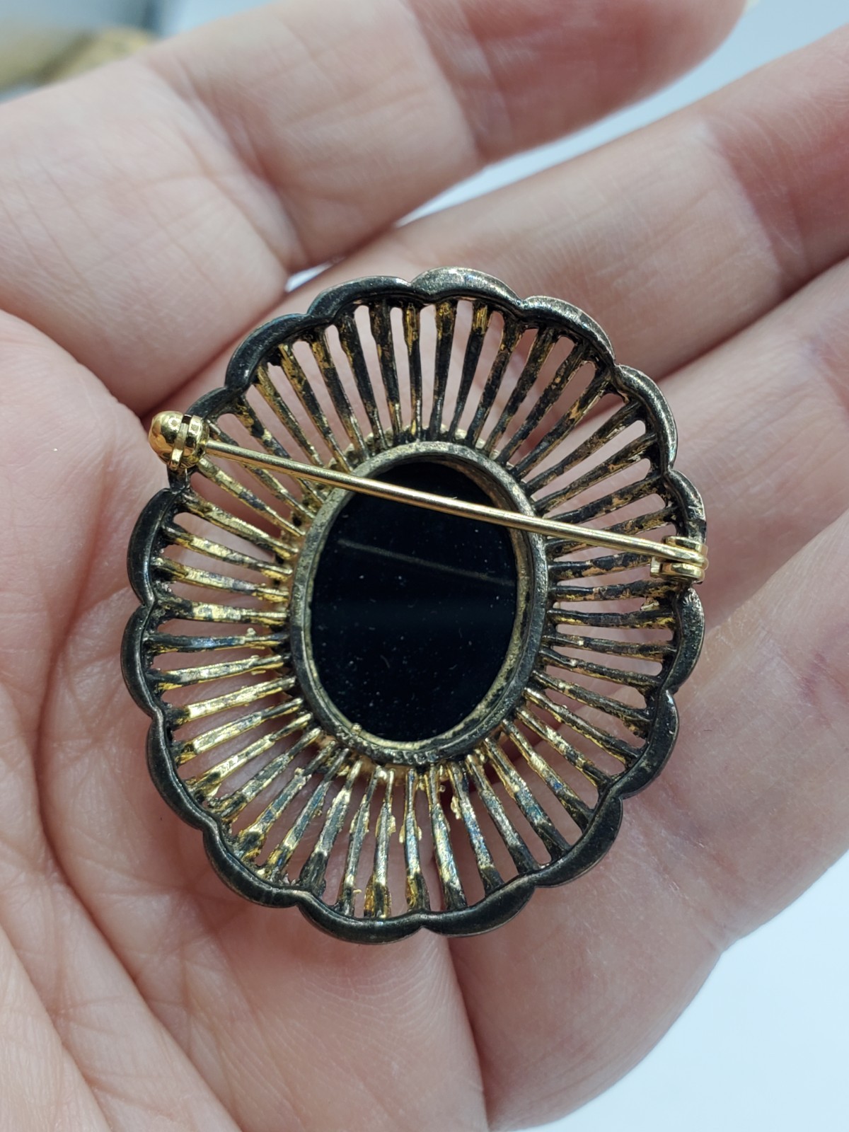 Black Onyx Brooch Vintage Wells Vermeil Over Sterling? Not Sure. B61