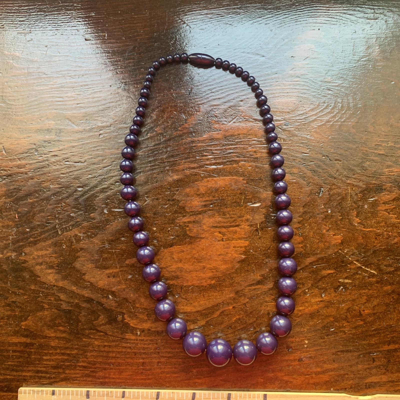 Graduated Purple Plastic Bead Necklace Retro Style 22 Inches