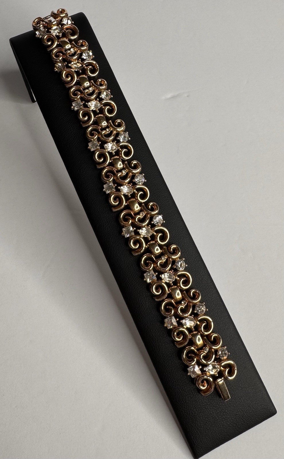 Vintage Trifari Bracelet Gold Tone Rhinestone Articulated Link