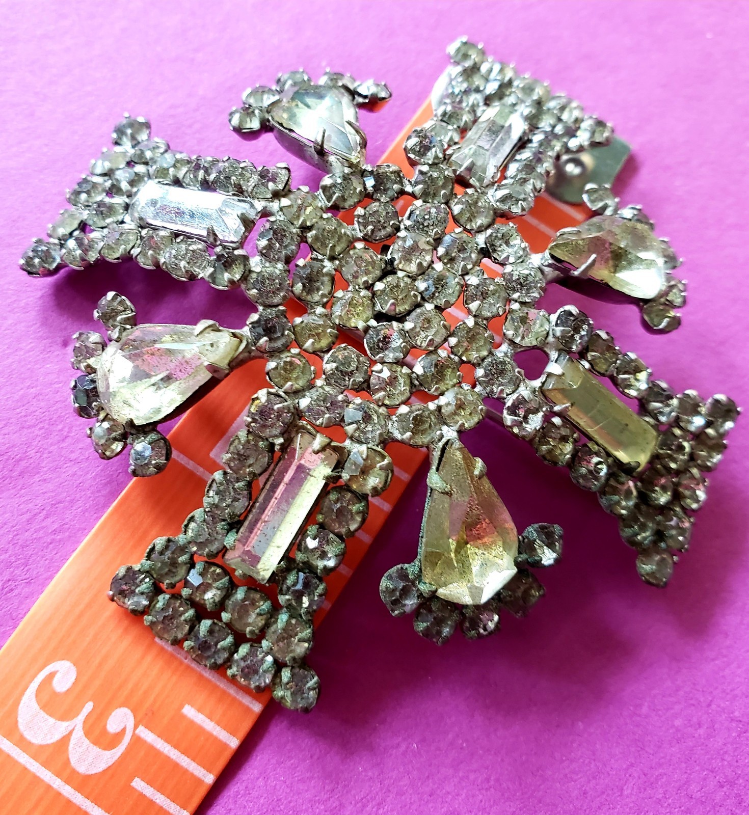 VTG GARNE New York Maltese Cross Prong Set Clear Rhinestone 2.5″ Pot Metal FAB**