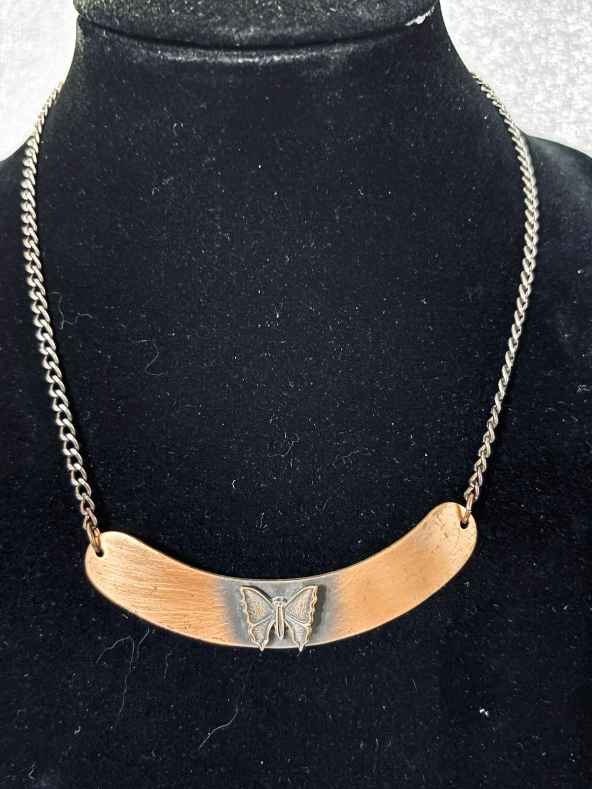 Vtg Curved Bar Pendant Chain Butterfly Choker Necklace Copper Tone 13″