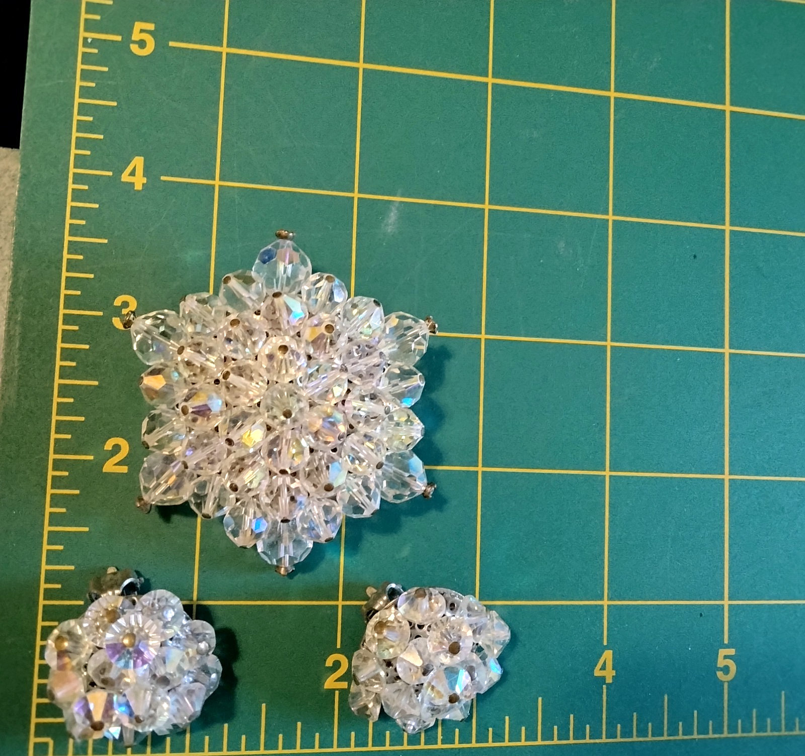 Vintage Glass Beaded Brooch and Earring Set (2625)