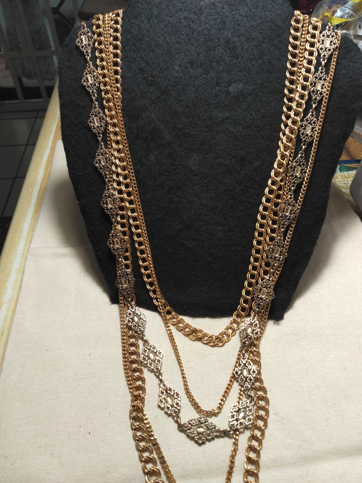 MONET VTG 5 Strand 18″ Different Chains, Cascade Gold Tone Necklace, pre-owned.
