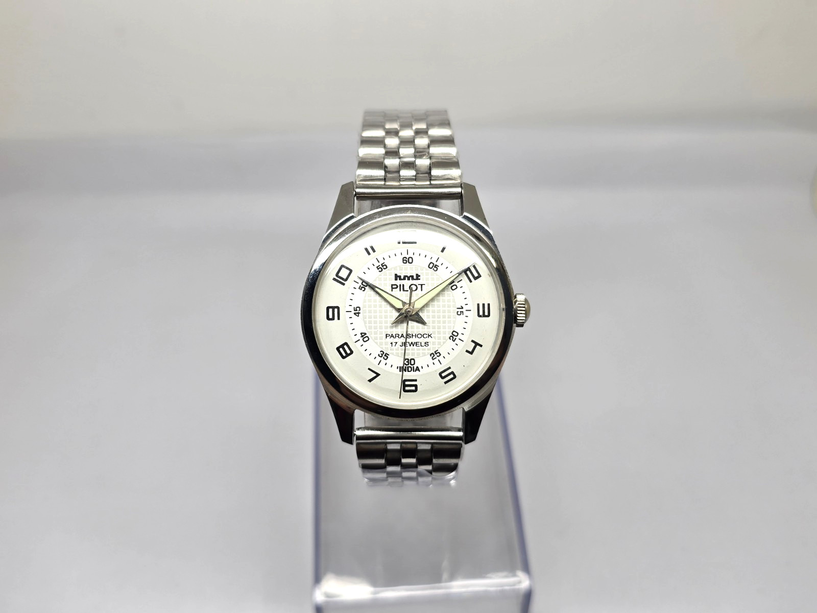 Vintage Hmt Pilot White Dial 17 Jewels Mechanical hand winding Transparent Back