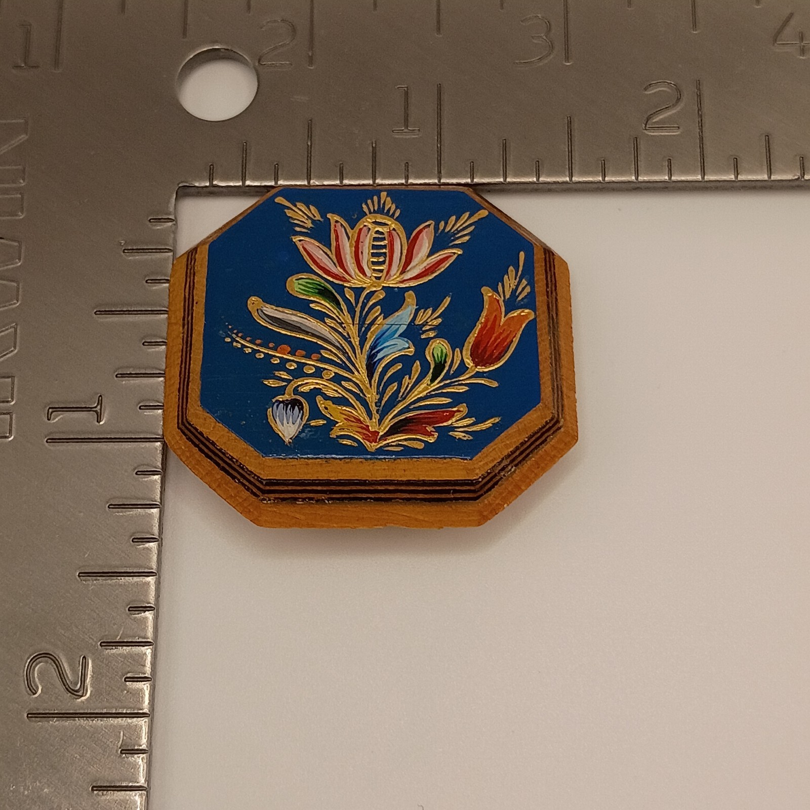 Vintage Hand Painted Wood Floral Brooch Made In Mexico Gold 23.5 READ