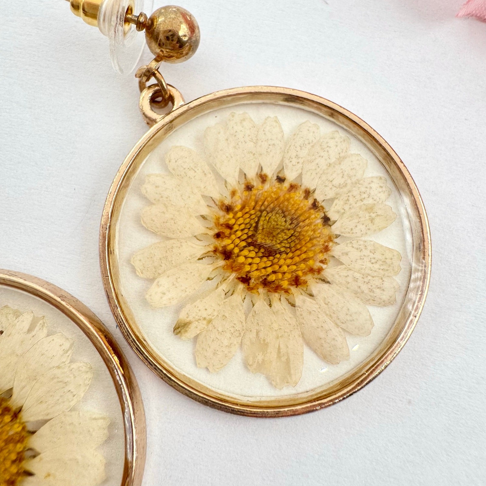 Vintage Dried Pressed Daisy Earrings Flower In Resin Cottagecore Garden Party