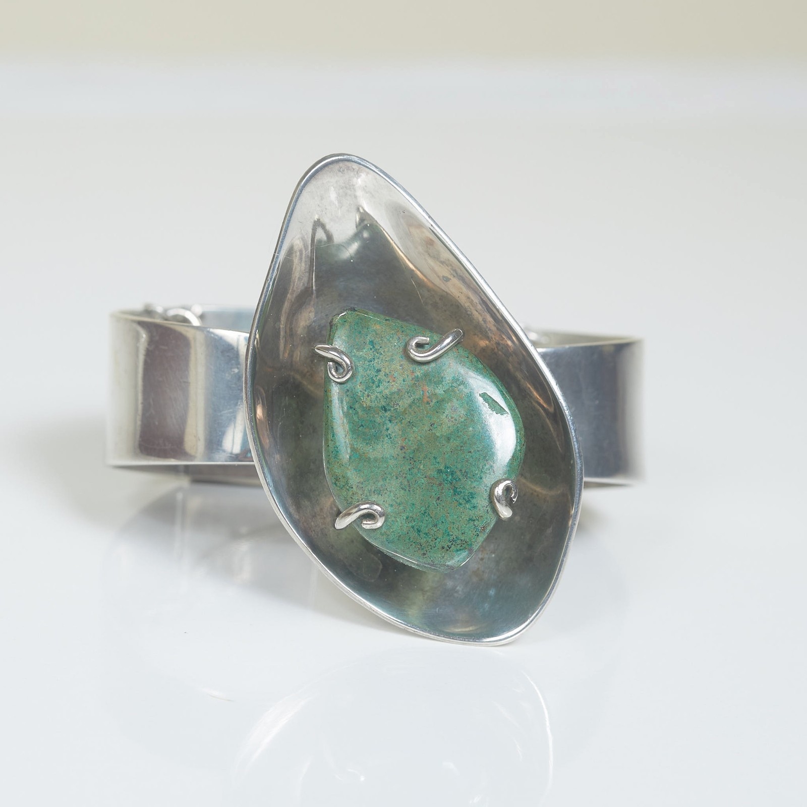 LOS CASTILLO Taxco 50s/60s Sterling Wide Bracelet Green Chalcedony 105g ca. 6.3″