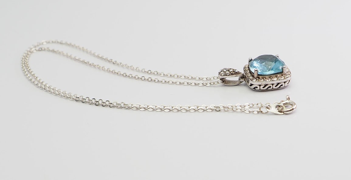 Sterling silver and blue crystal elegant pendant