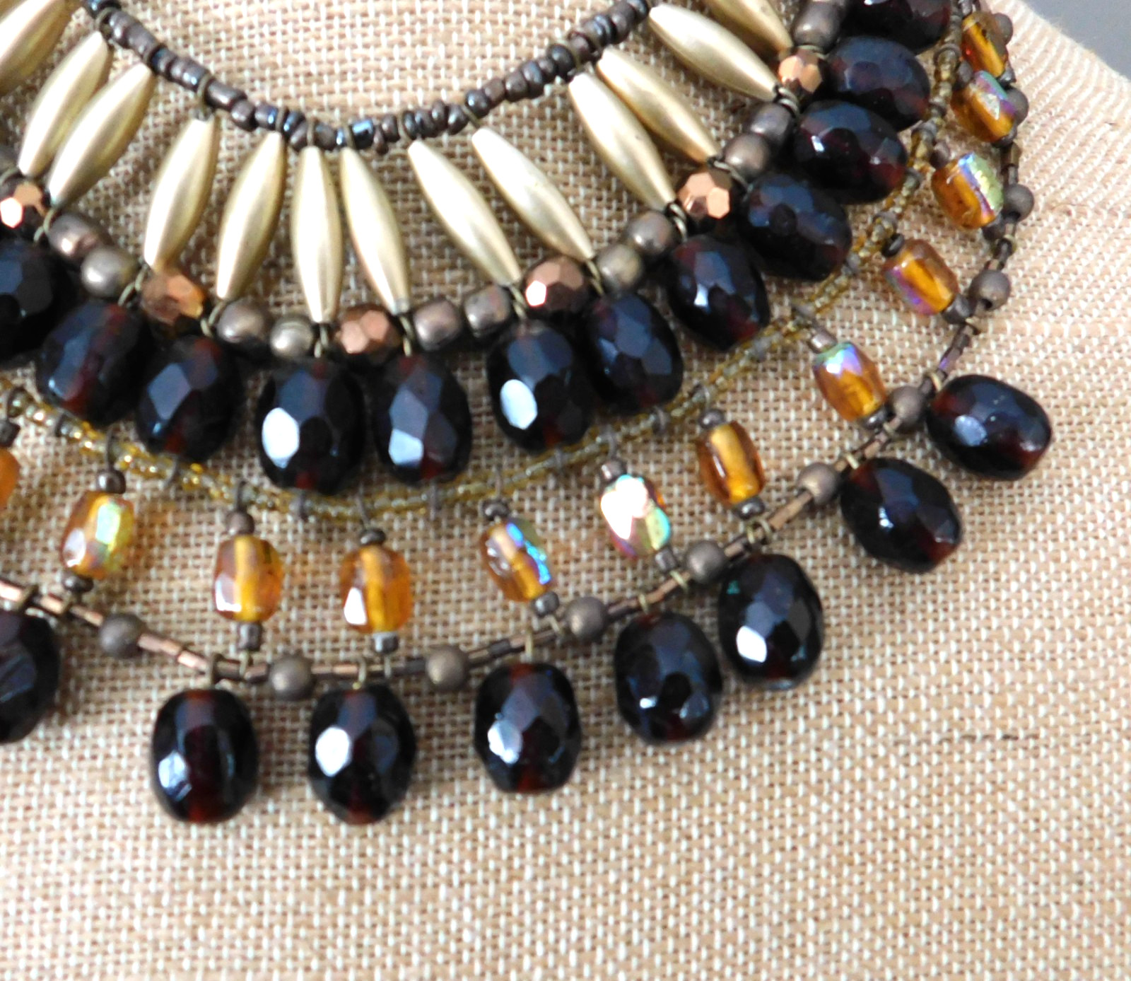 VINTAGE ROOTBEER AMBER CRYSTAL BEAD and GOLD BUGLE BEAD BIB COLLAR NECKLACE