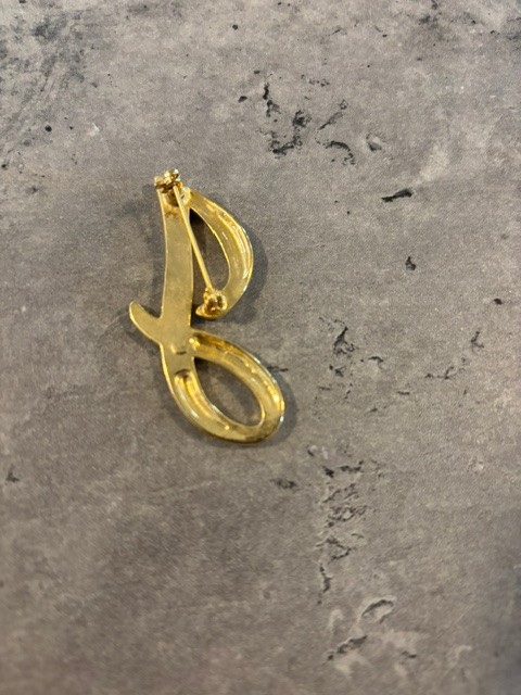 Vintage Gold Tone Initial J Brooch Script Cursive Letter Alphabet Pin Accessory