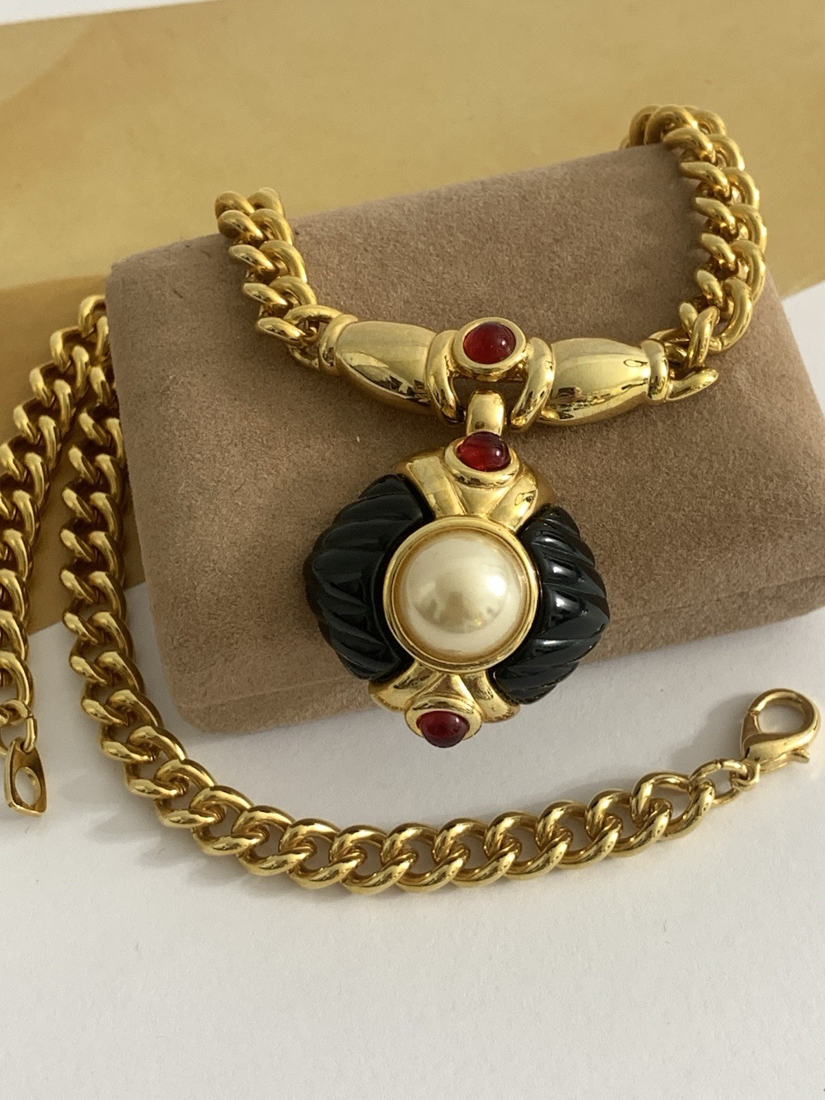 Vintage IVANA Trump Necklace Gold Tone Red Glass Cabochons Carved Black Lucite