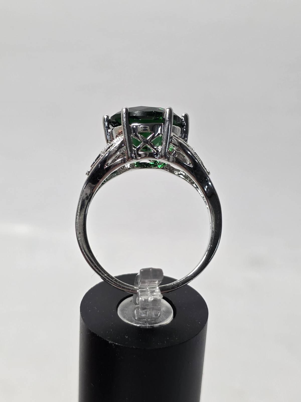 Vintage Silver Tone Filigree Ring Sz 9.5 Emerald Green Faceted Crystal Solitaire