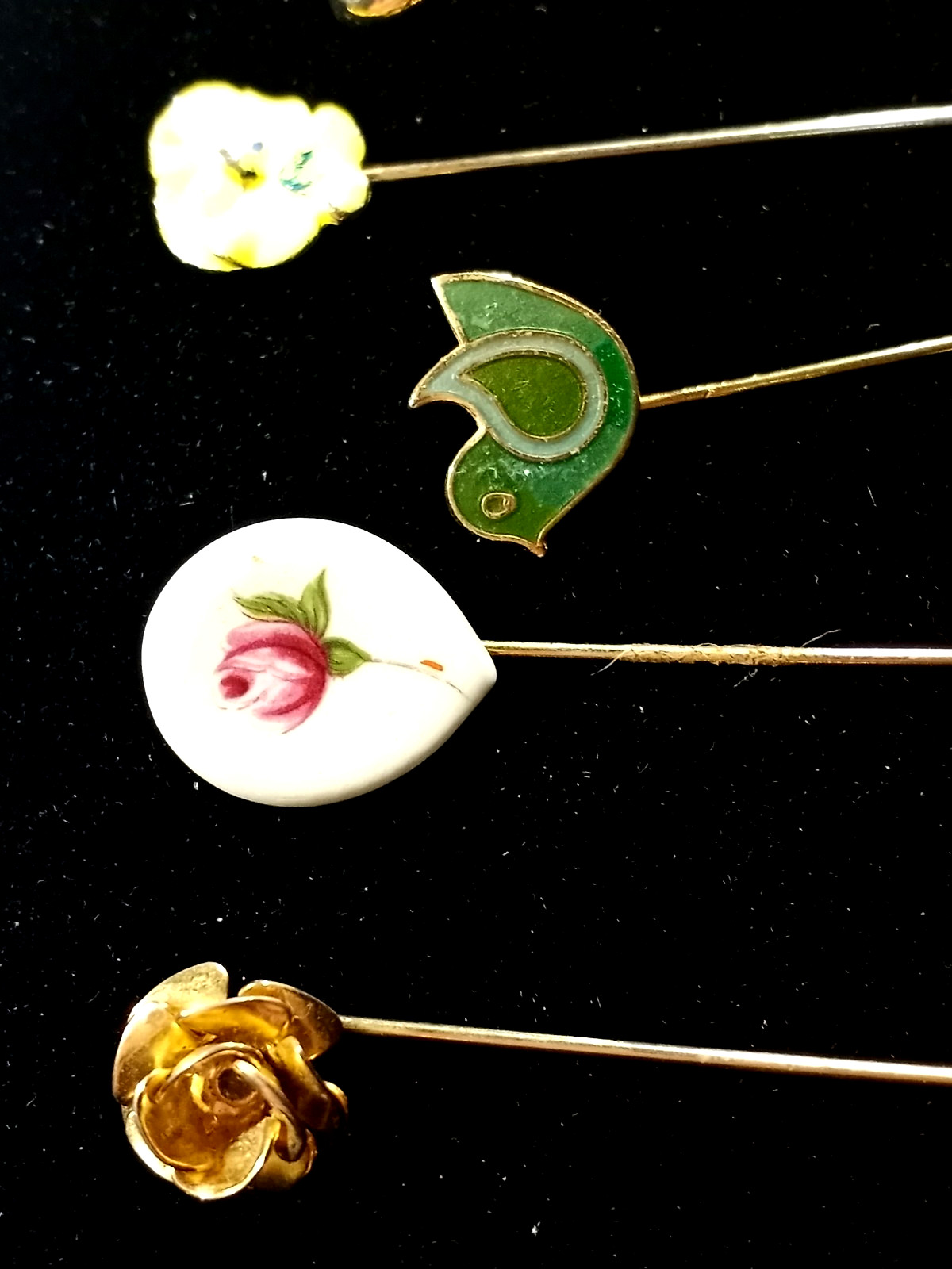 Vintage 6 Lovely Gold Color Hearts And Flowers Stickpins