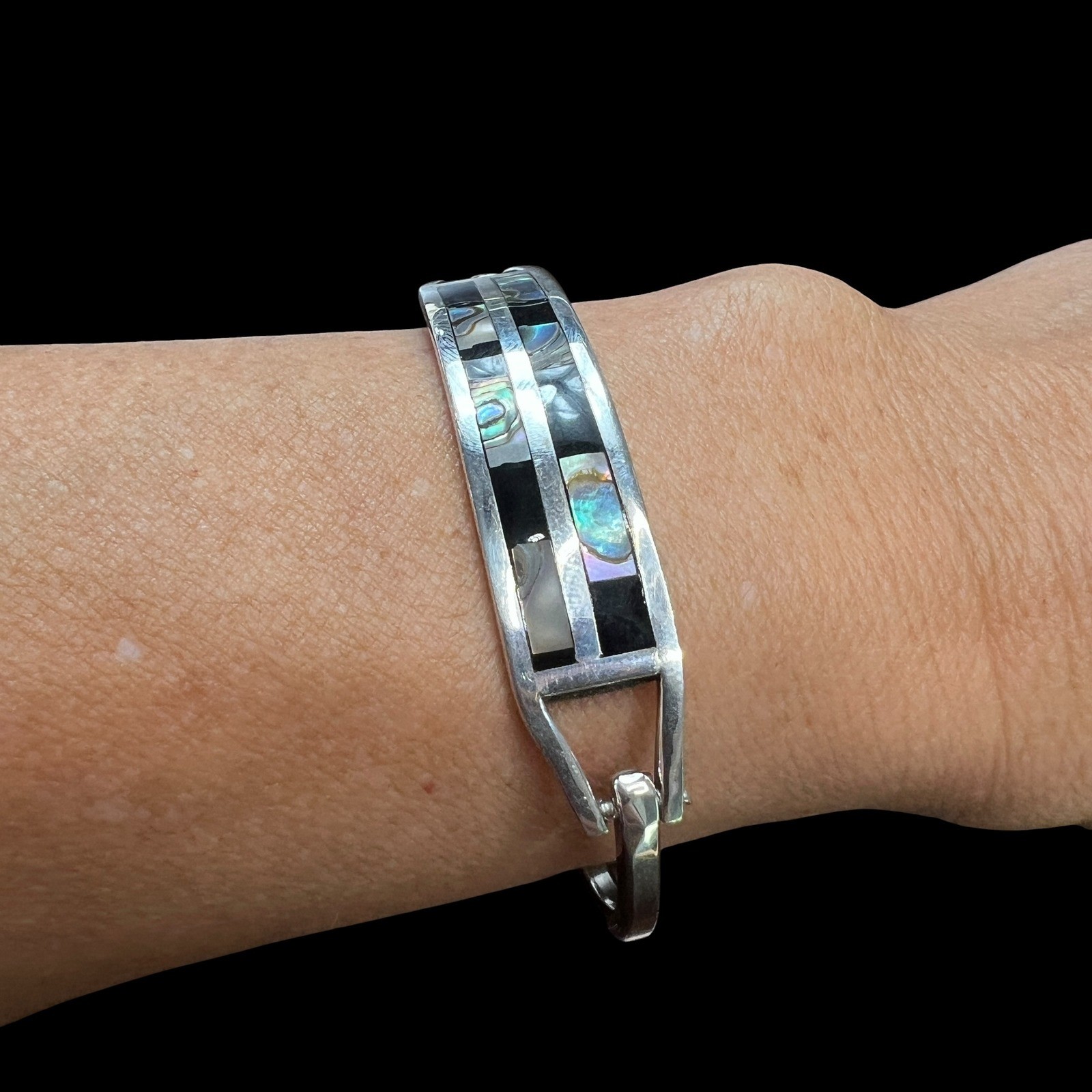 Vintage Alpaca Mexico Abalone Onyx Inlay Bangle Bracelet Silver Tone 7.25 in