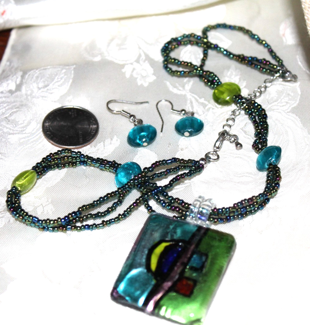 VTG HAND MADE FUSED GLASS PENDANT NECKLACE+DANGLE HOOKS TEAL&DESIGN