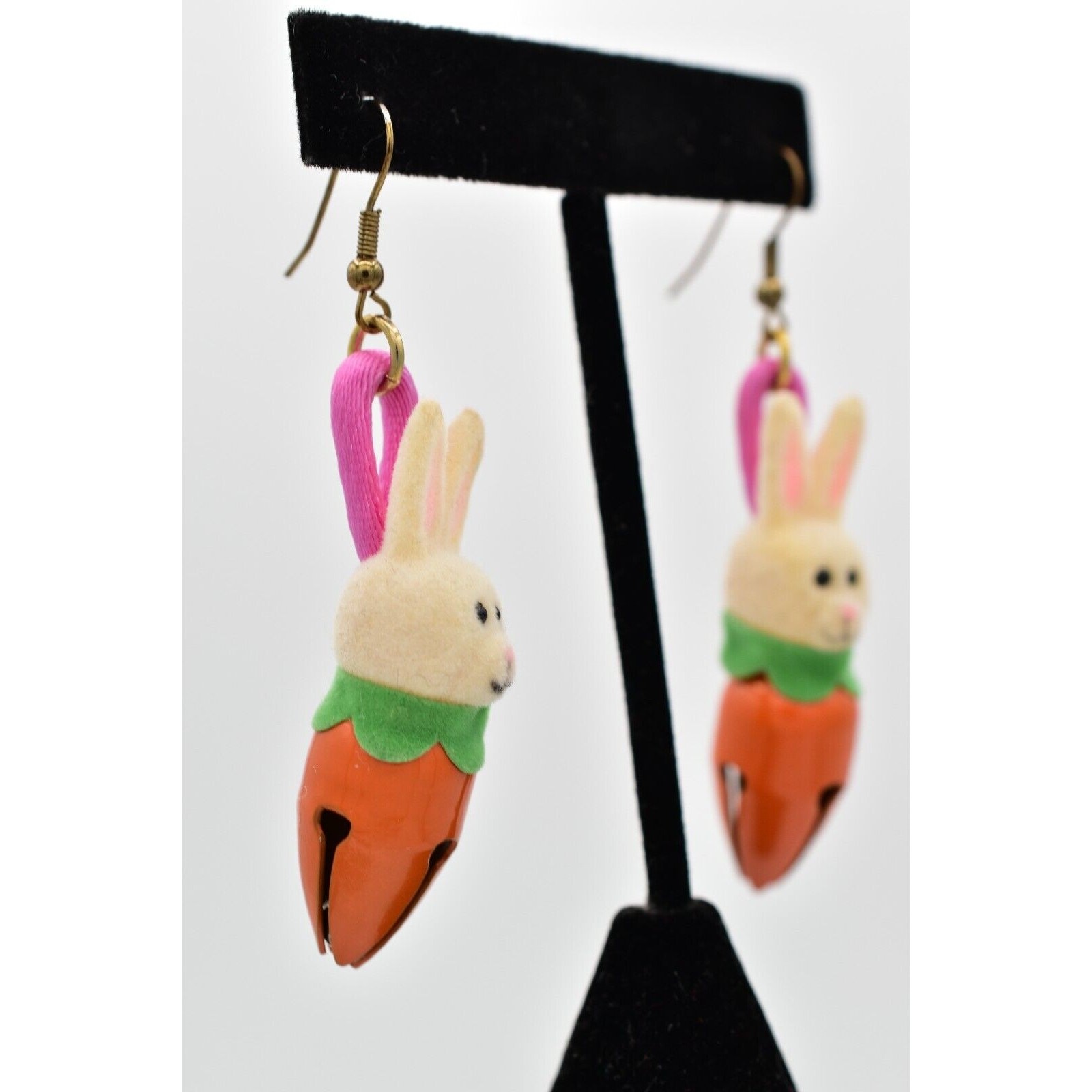 Vintage Easter Bunny Earrings White Velvet Rabbit Carrot Bell Dangle 1980s 9D