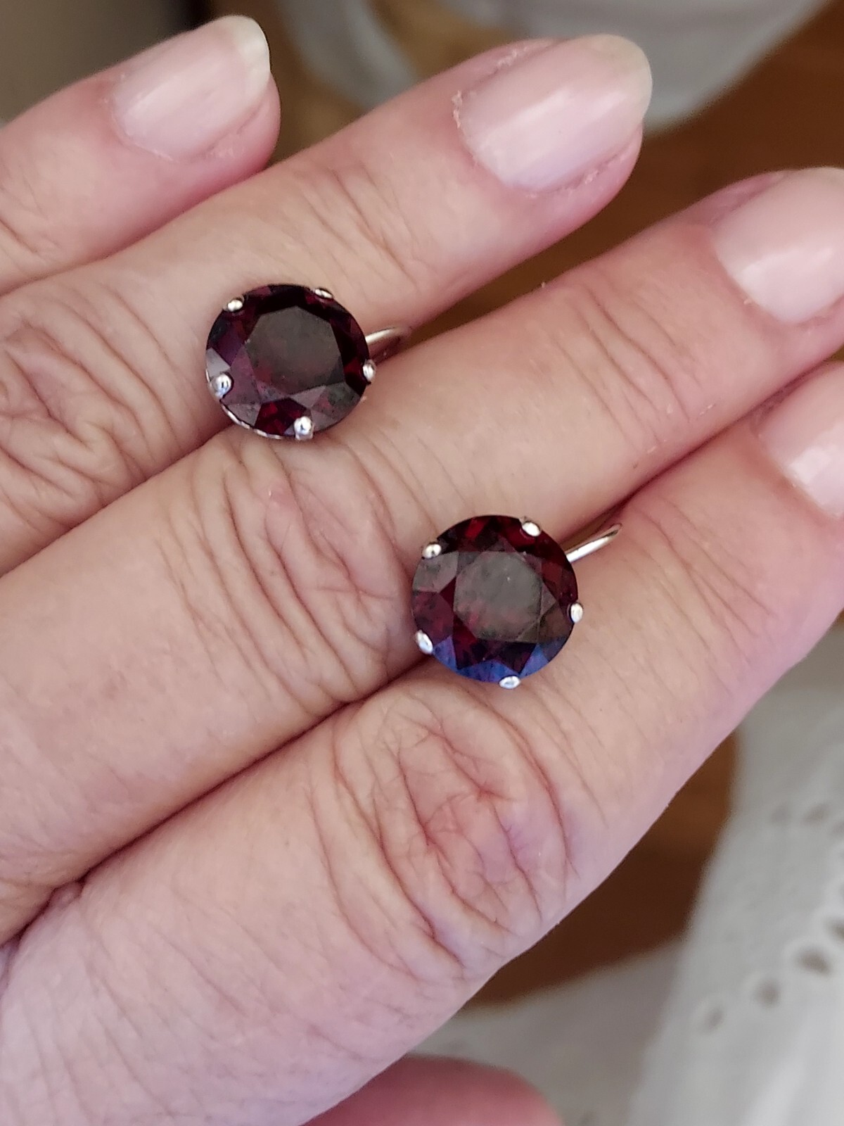 Vintage Large BDA 10 k gold screw back Mozambique garnet earrings