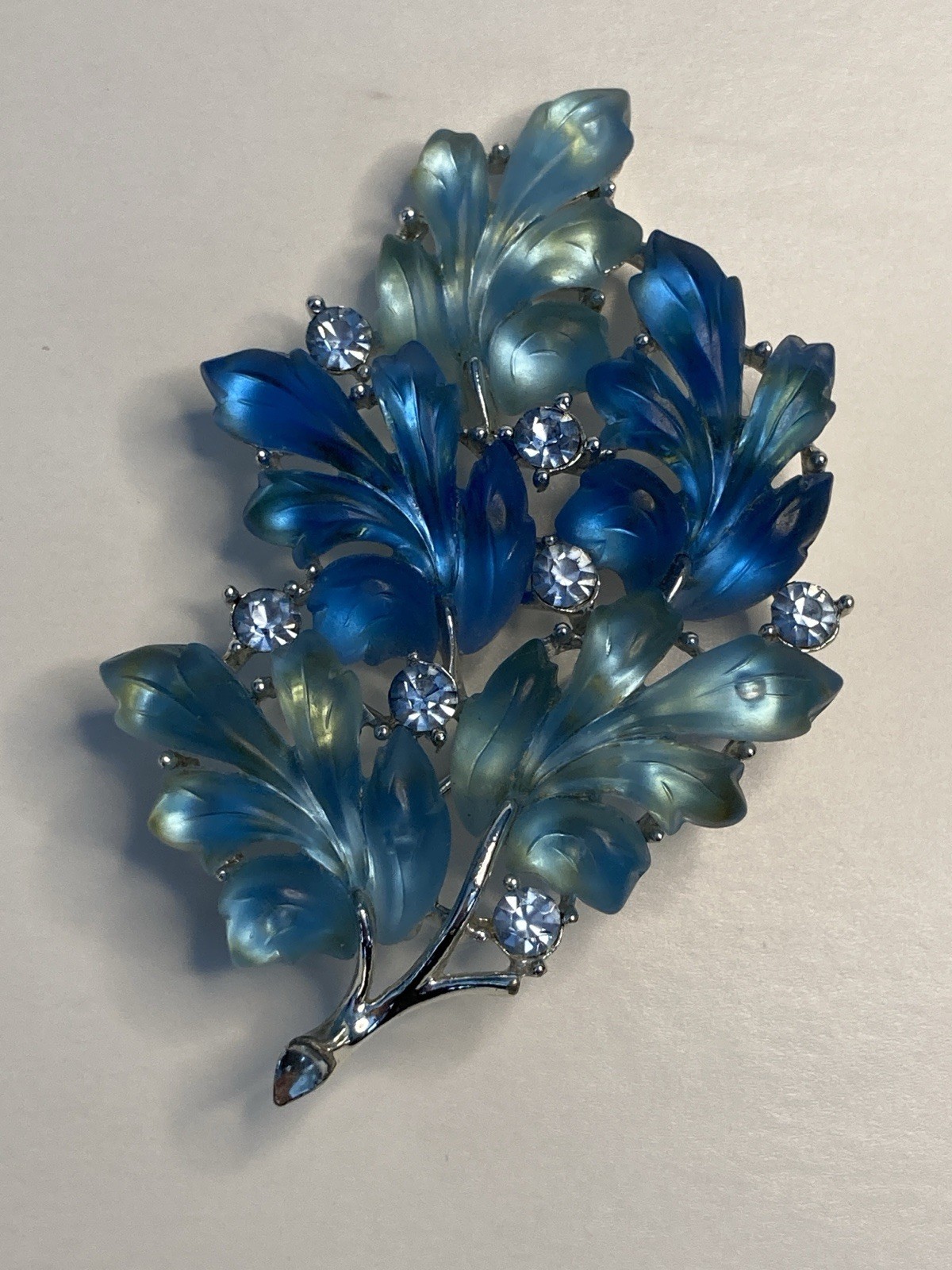 Vintage LISNER Blue Molded Jelly Lucite Leaves Brooch