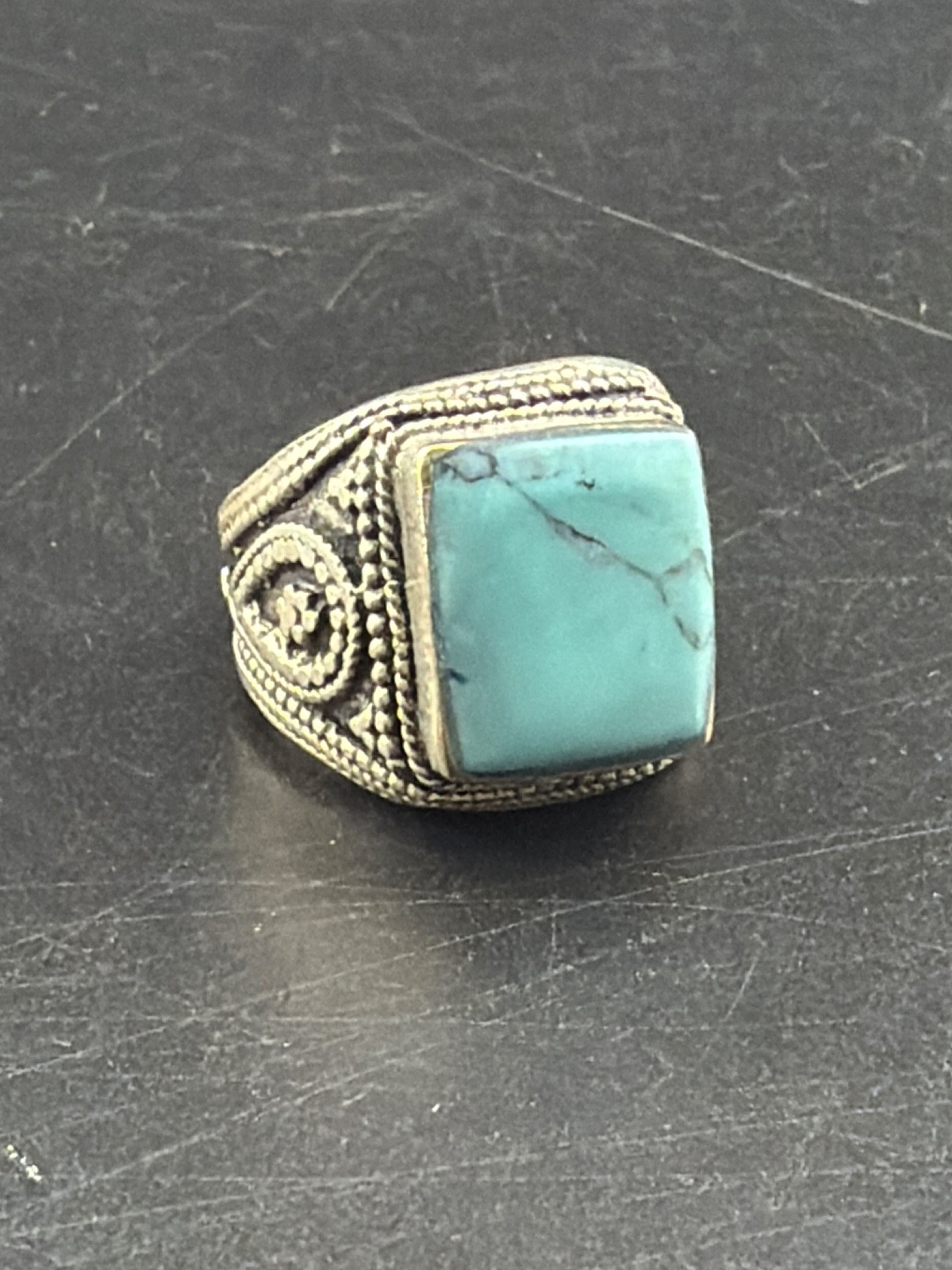 Vintage type brilliant crafting traditional afghani small light brass ring