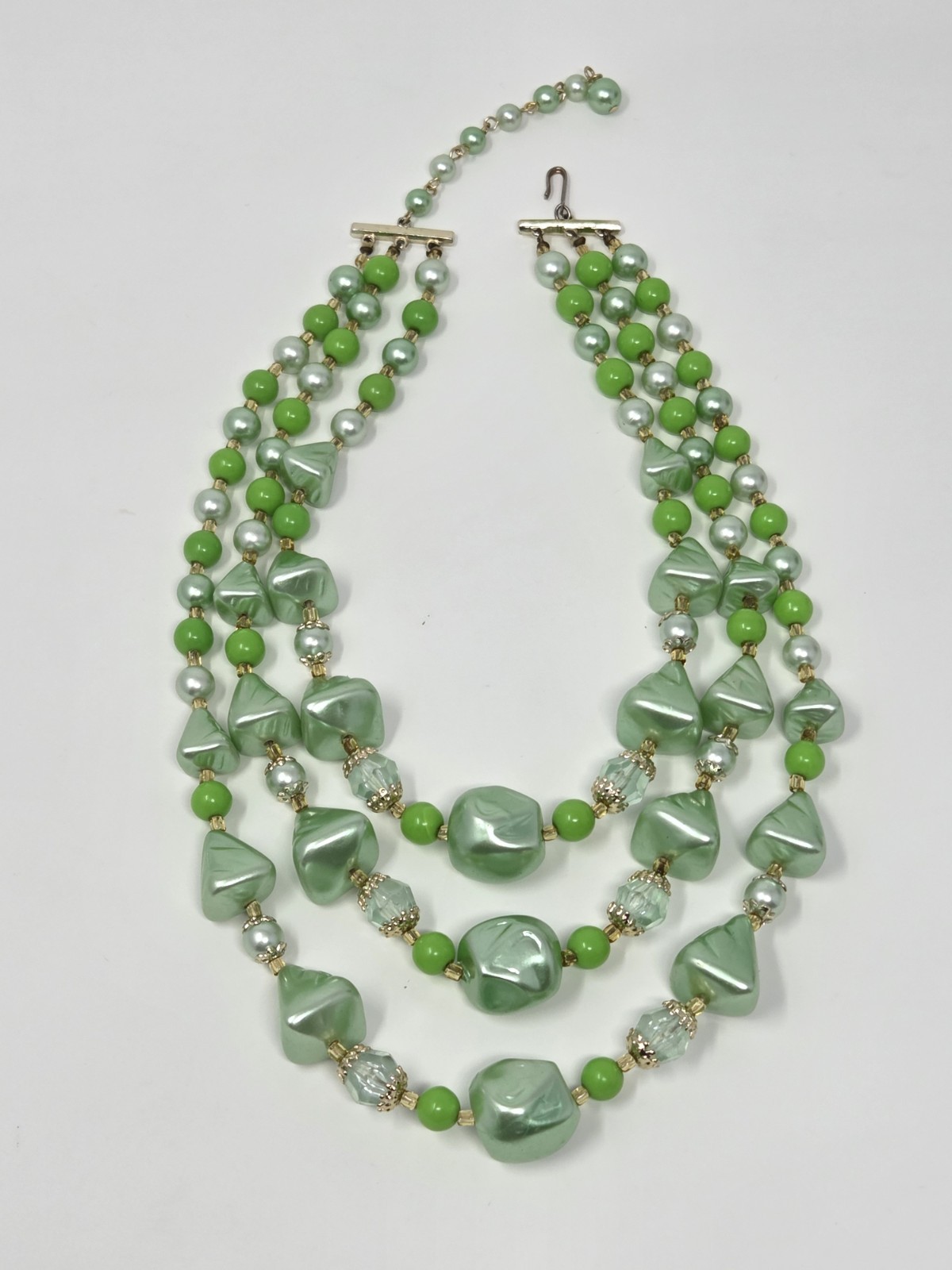 Sea Foam & Lime Green Triple Strand Beaded Necklace Vintage Faux Pearl 15 – 17″