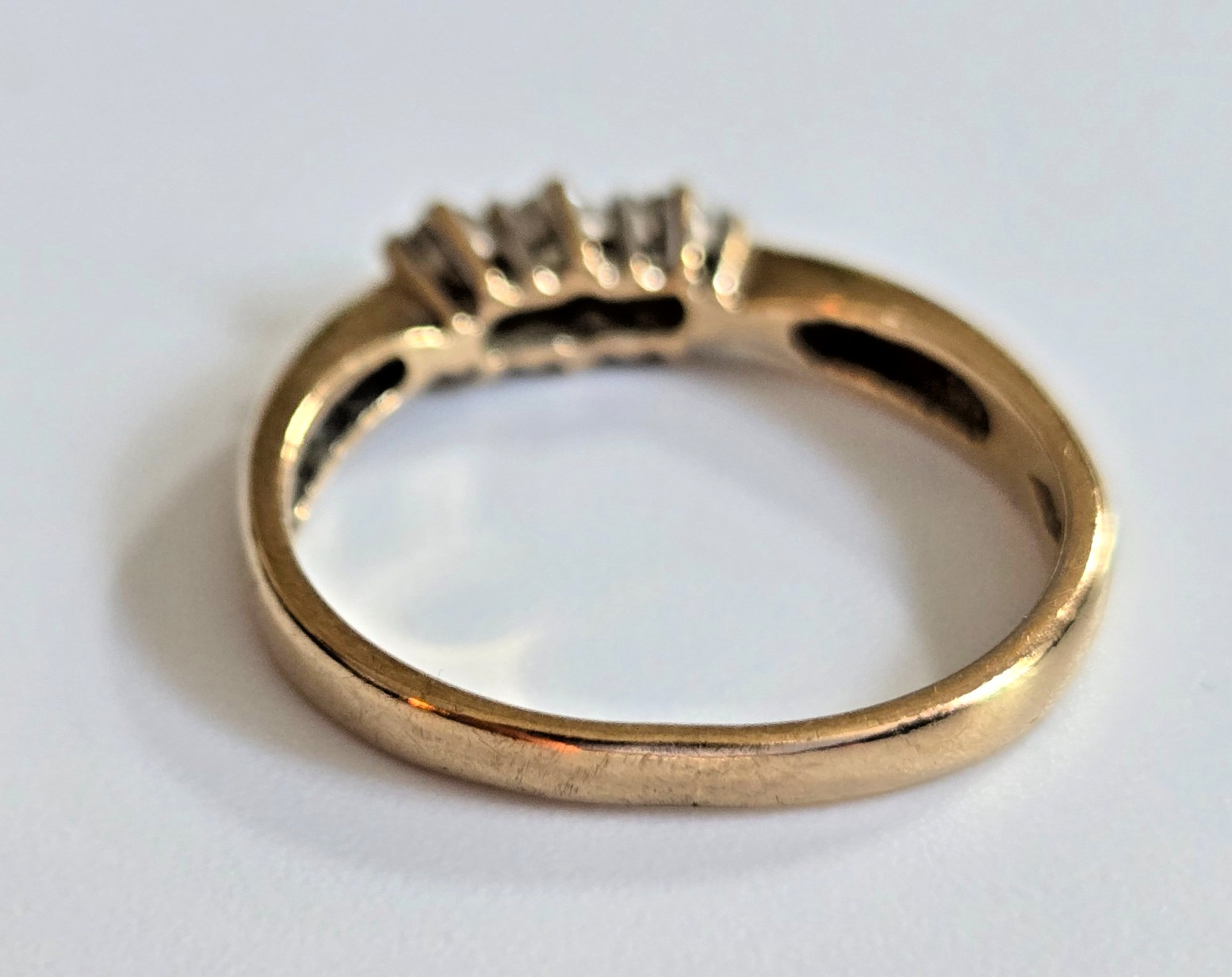 Vintage 9ct Yellow Gold Ring Diamond Stones UK Full Hallmarked Ring Size J