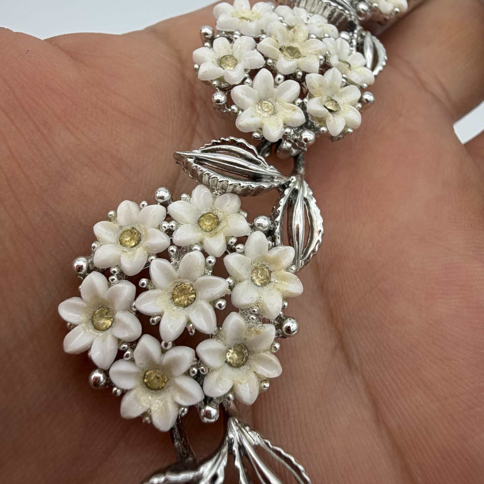 Vintage LISNER Floral Necklace Bouquet Collection 1957 Retro Choker Daisy
