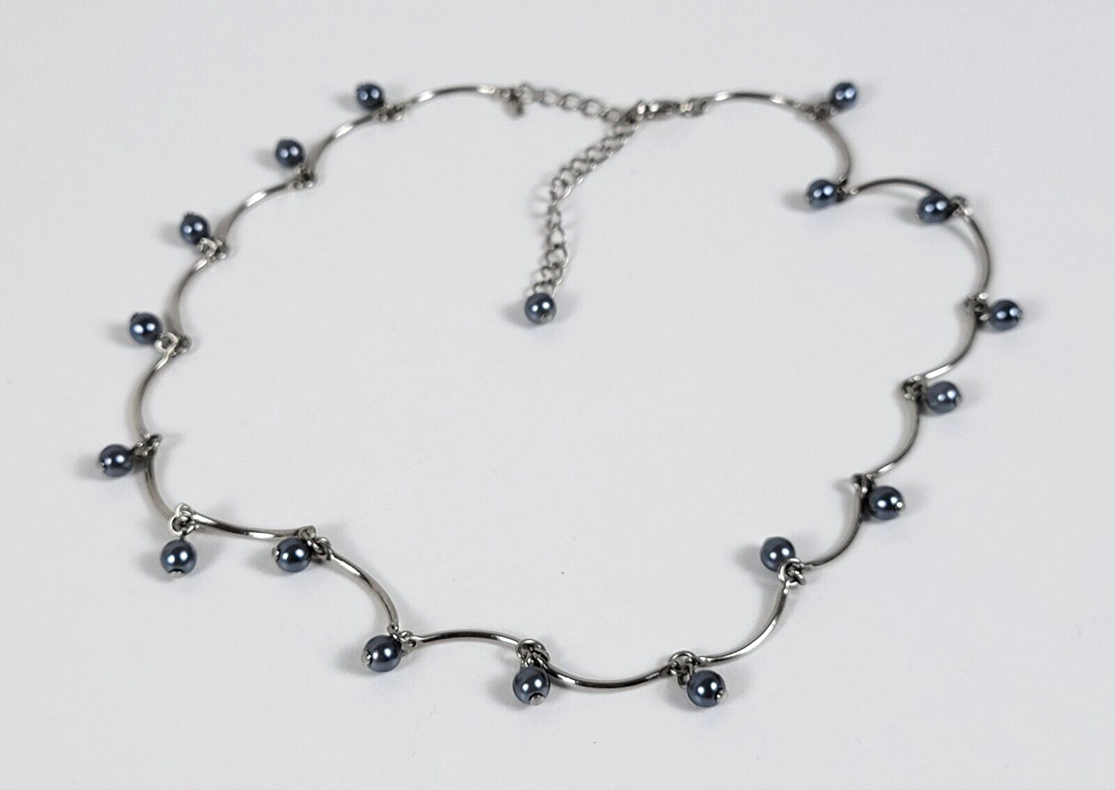 Avon Silver-Tone Bar Link Chain Gray Faux-Pearl Charm Station Necklace 17.5 In