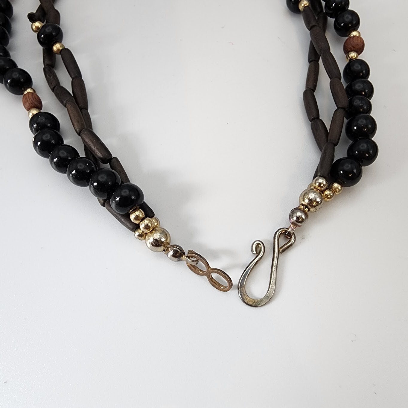 Vtg Lee Sands Crab Claw Shaped Shell Inlay Pendant Stone Black Beads Necklace