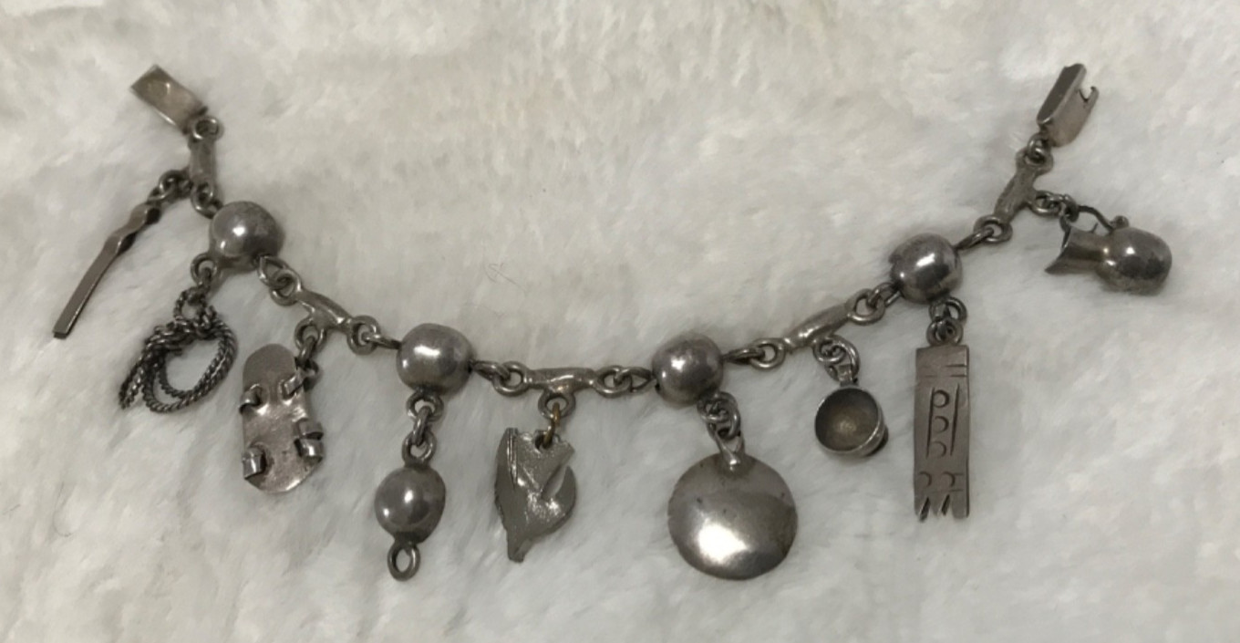 Vintage Handmade Mexican Sterling Silver 925 Charm Bracelet 9 Charms