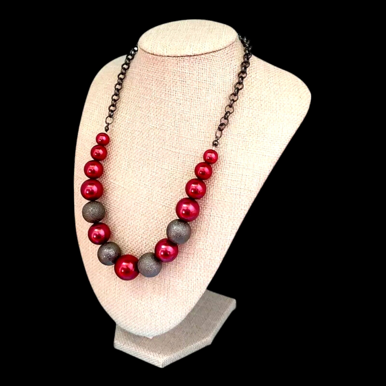 90s Chunky Metallic Hot Pink & Gunmetal Oversized Beads Statement Necklace 21″