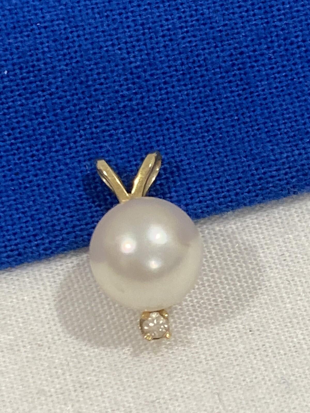 Vintage Signed 14k Solid Yellow Gold Single 7mm PEARL & CZ PENDANT 0.78 GRAMS