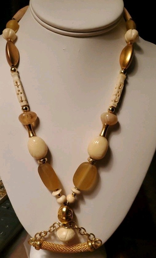 Vintage Tribal Necklace Carved Beads Gemstones Ethnic Boho Statement 20″ 07