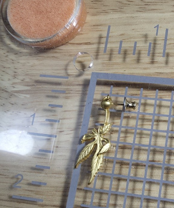 Vintage Gold Leaf SIGNED Alva earrings, screw back