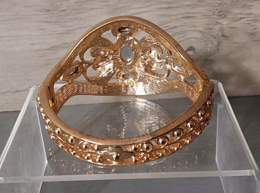 Chunky Gold Toned Fuax Gemstones Bracelet Hinged Opening