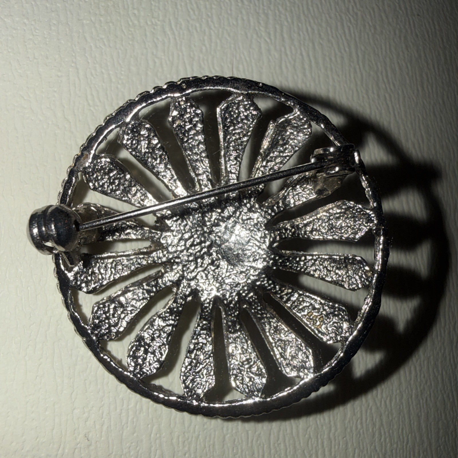 Faux Pearl Silvertone Medallion Brooch 1 1/2″ Across Pre Owned