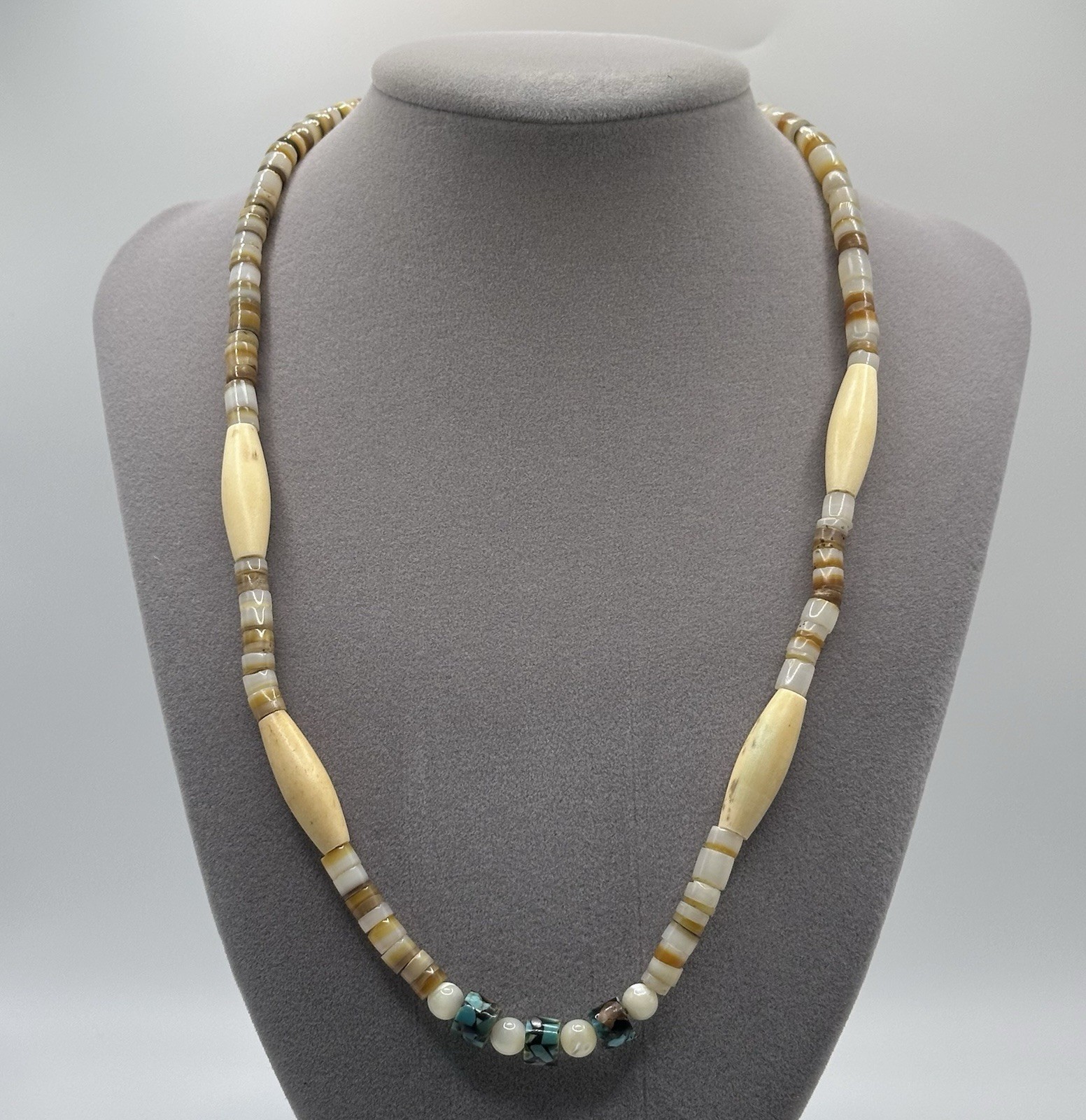 Vintage Heishi Shell Bead Necklace Mother Of Pearl Southwestern Boho Beach 20”