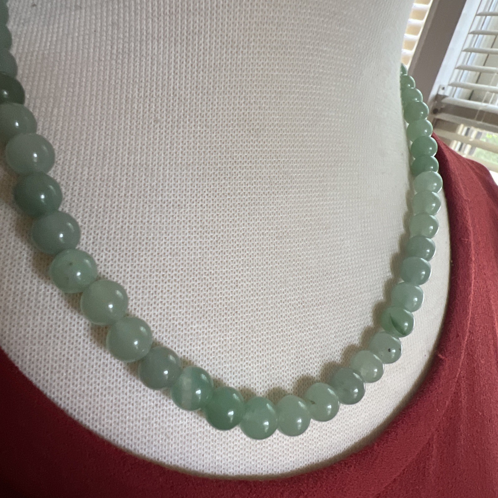 Vintage Natural Green Jade Jadeite Round Bead 20”-22” Necklace Silver Tone