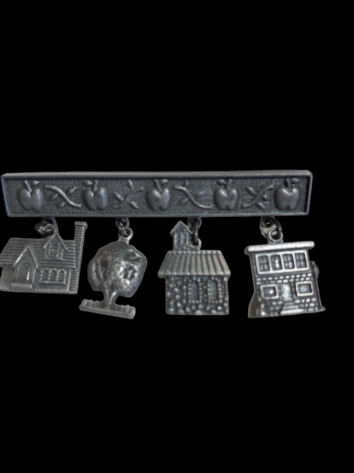 Pewter Jan Karon Art Brooch Pin Country Buildings Hat Vintage Fashion Jewelry