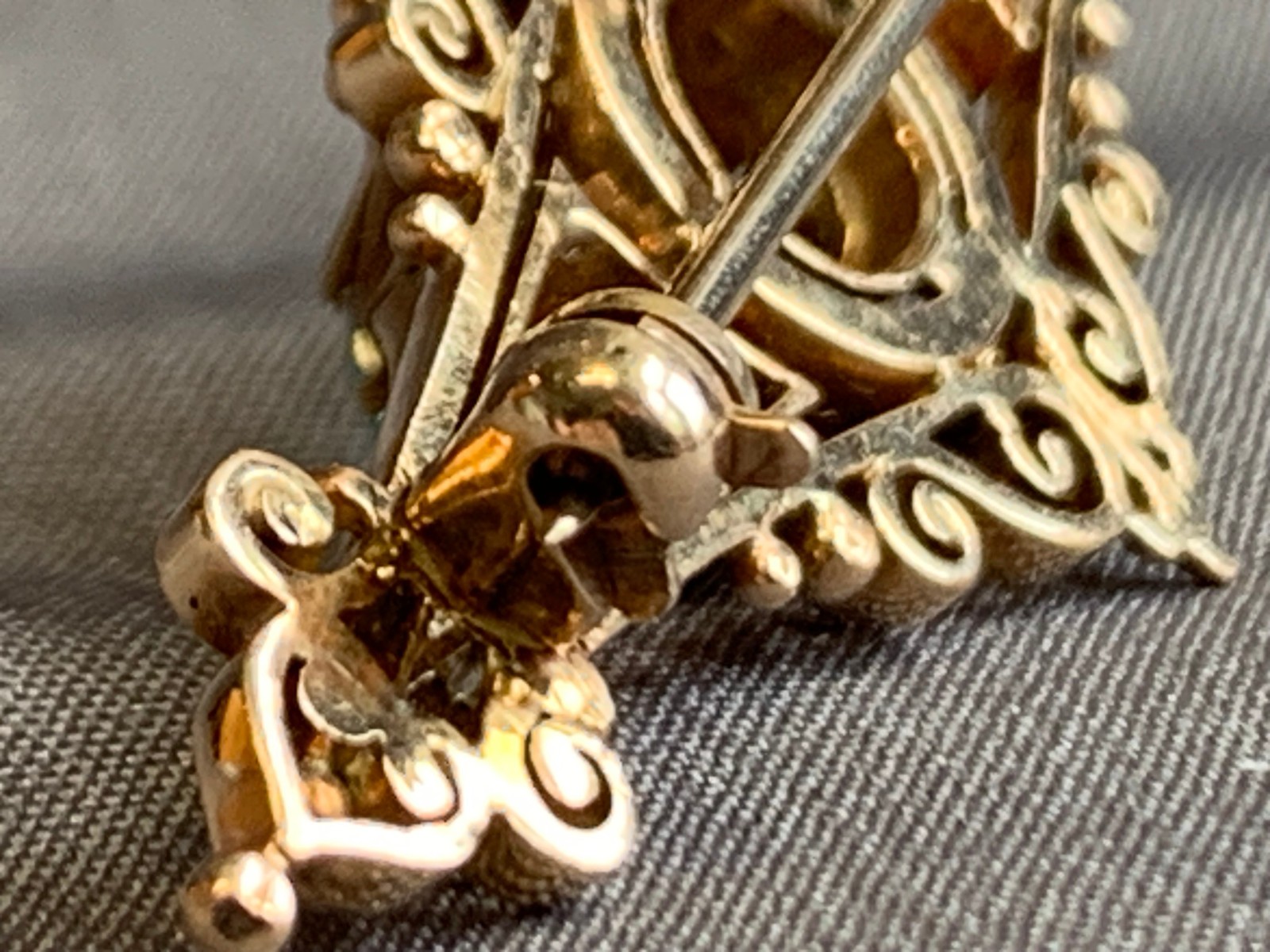 Vtg Yellow Gold Brooch 6.63g Fine Jewelry Blue Topaz Color Stone Pin *READ*