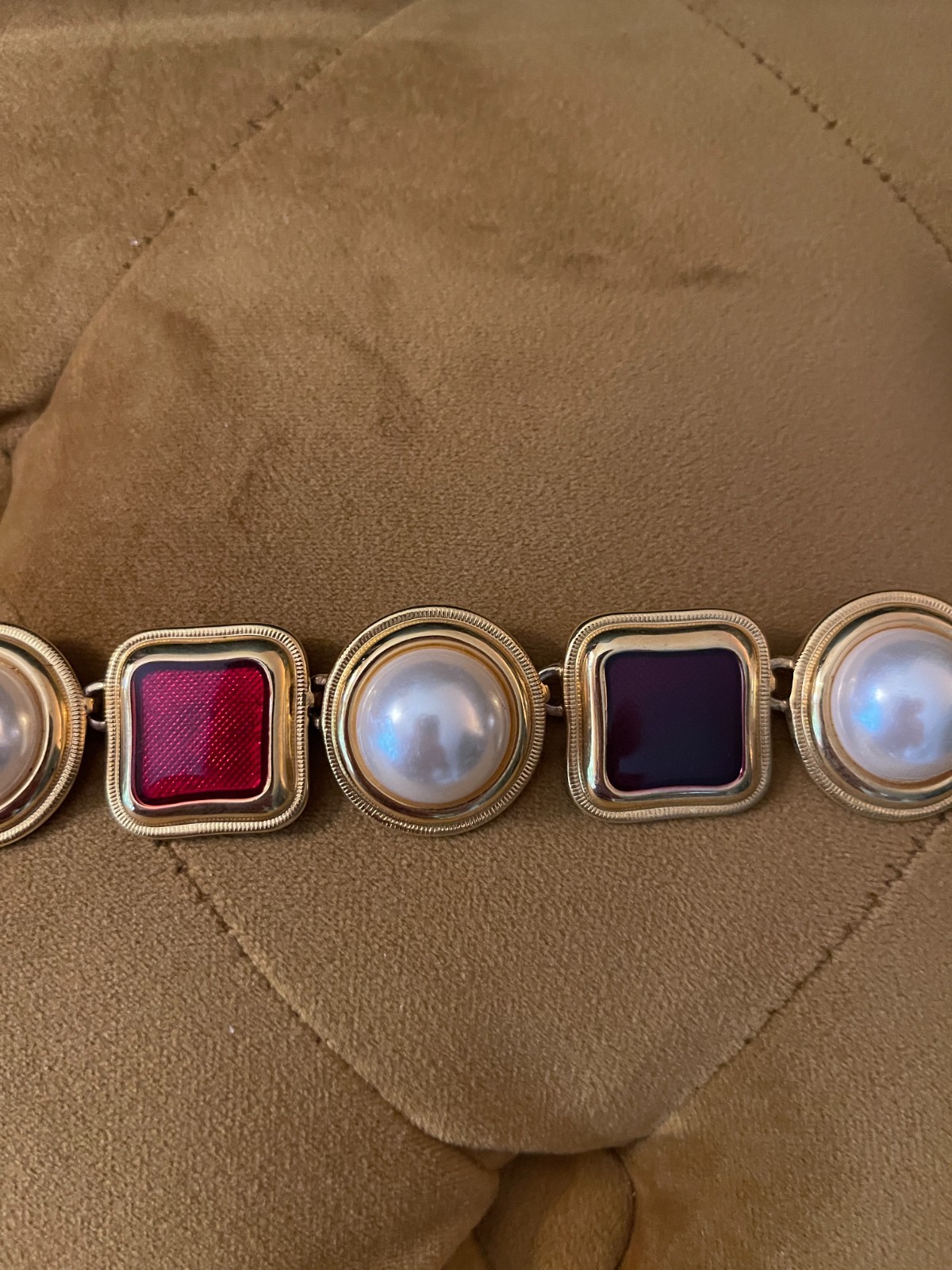Vintage 1980s Gold Tone Statement Necklace Faux Pearl Jewel Tone Epoxy 18″ Toggl