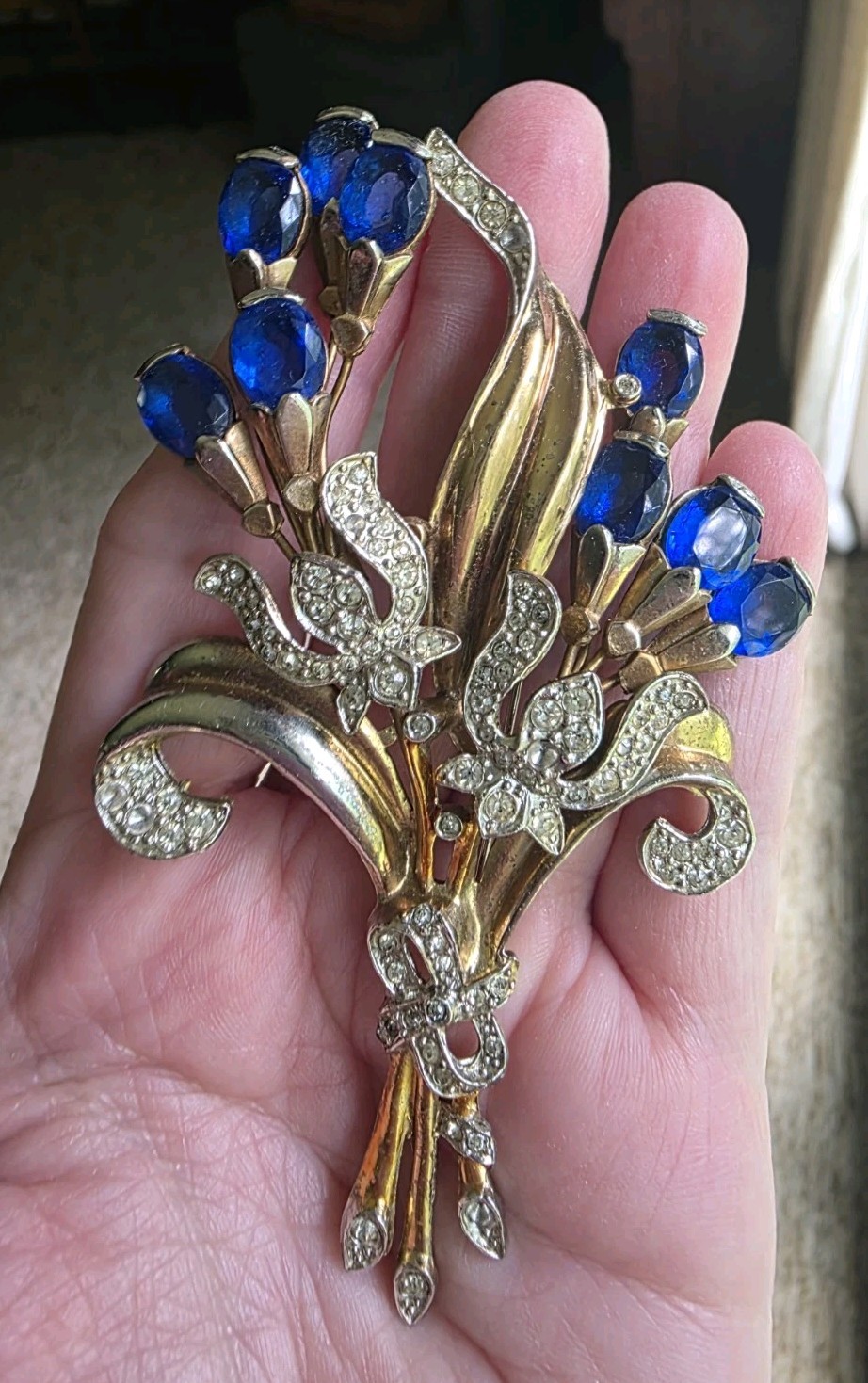 Deco Goldtone Spray Brooch
