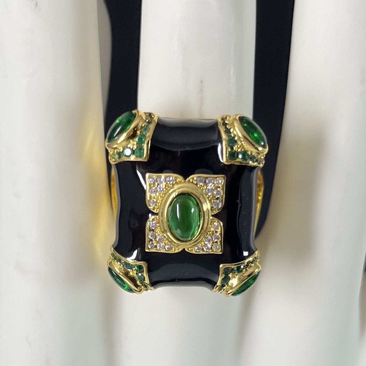 Gripoix Glass Cocktail Ring Gold Tone Black Enamel Green Cabochon Adjustable 6-9