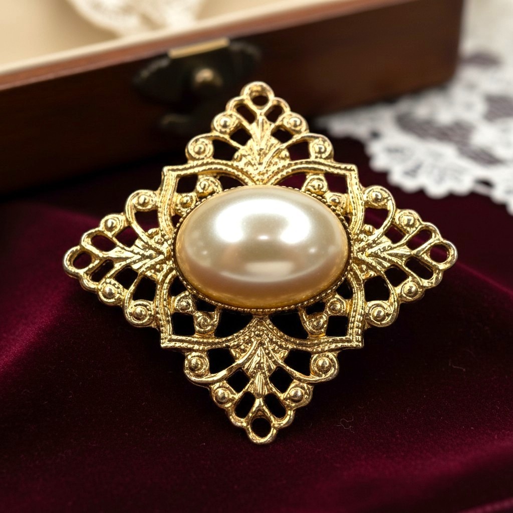 Filigree Brooch Pin Vintage Large Oval Simulated Pearl Gold Tone Diamond Shape