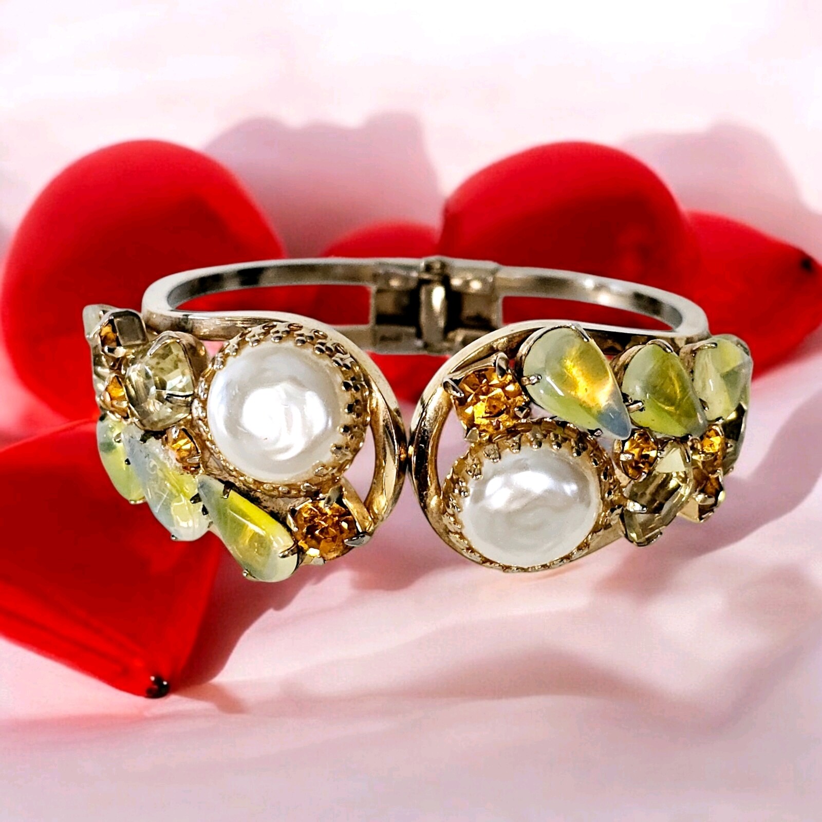 Vintage Juliana DeLizza & Elster Pearls Opalescent Rhinestone Clamper Bracelet